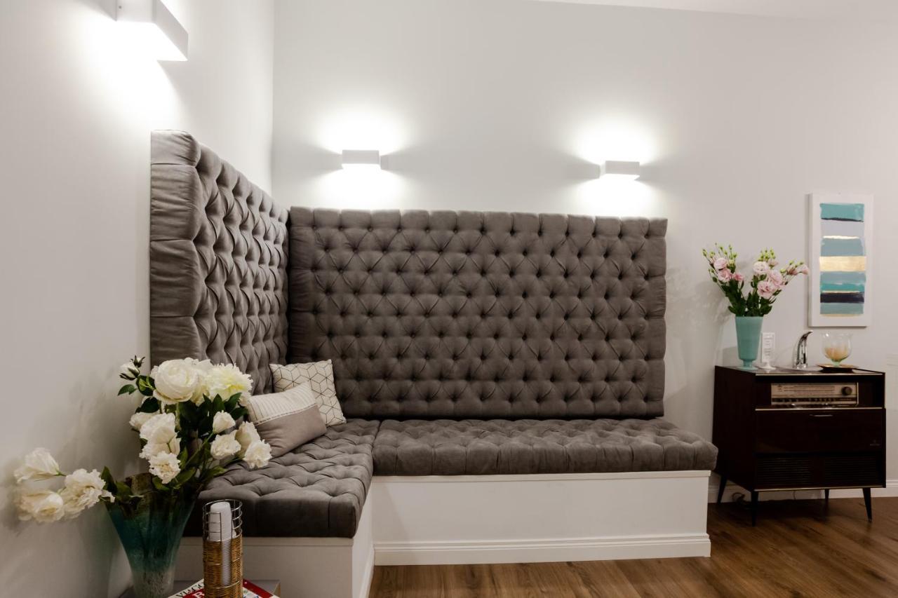Eighty Four Luxury Pensión 3*